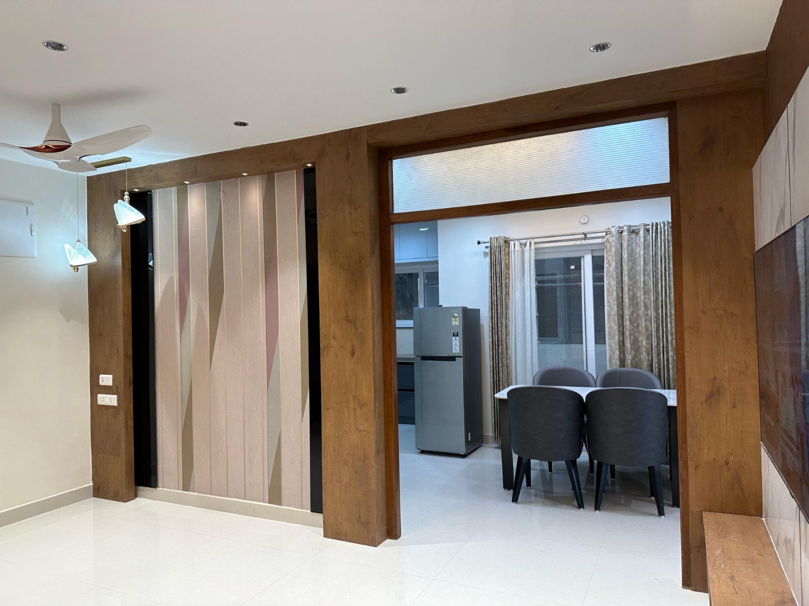 Gallery 12
