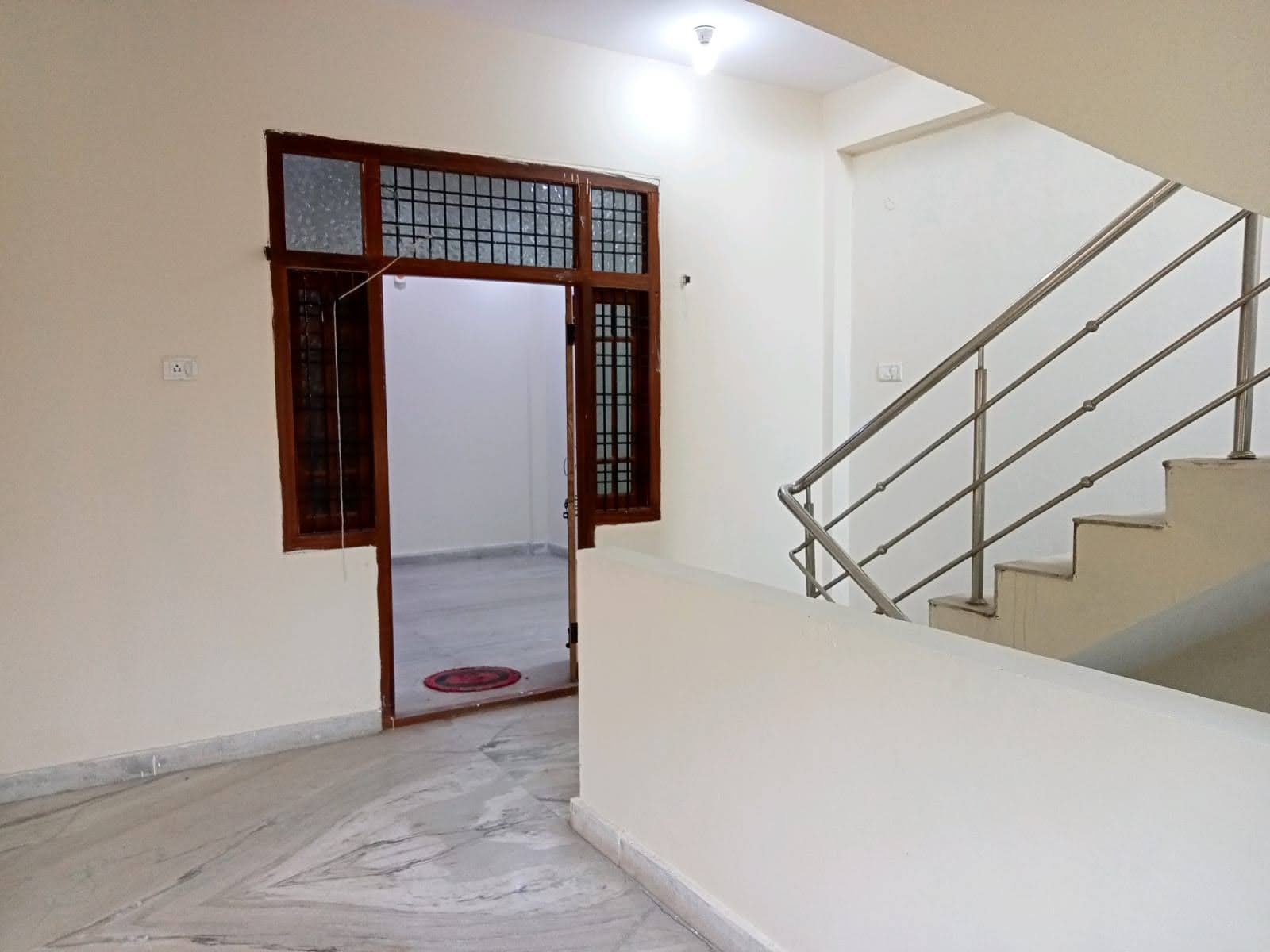 Builder Floor
