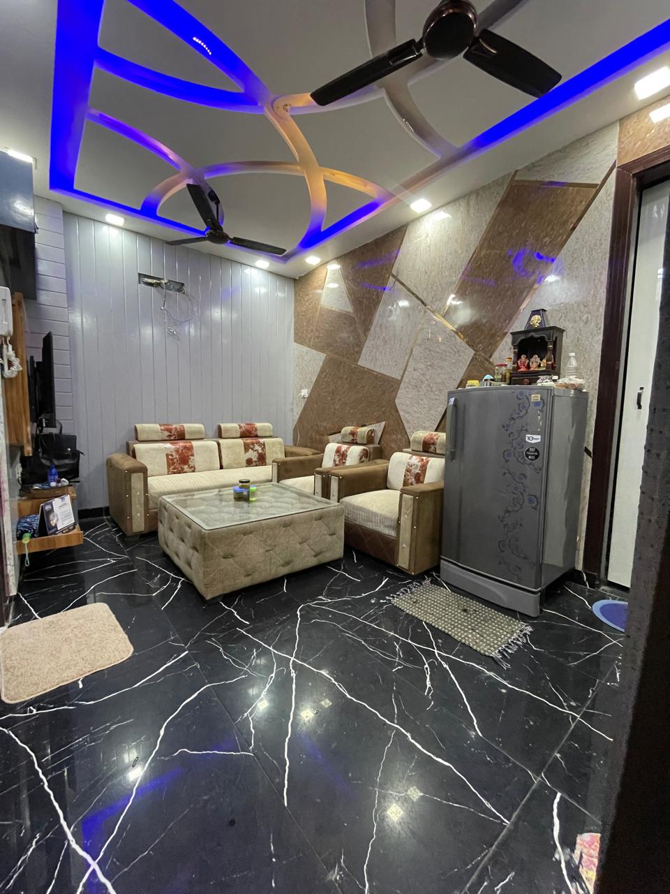 Builder Floor