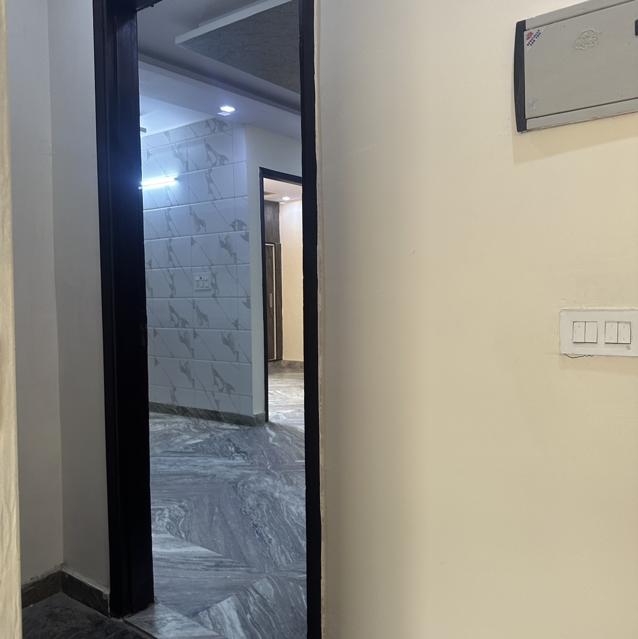 Builder Floor
